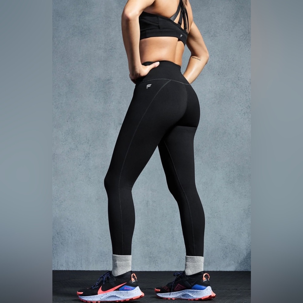 Fabletics Define PowerHold High-Waisted Legging M